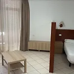 Ciudad Jardin شقة *