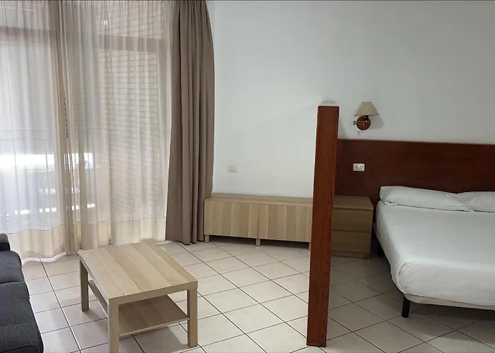 Ciudad Jardin Апартаменты *